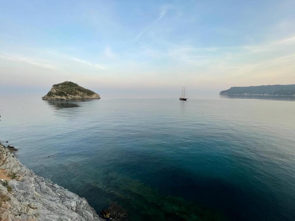 Una Finestra Sul Mare Home 2 Bergeggi Εξωτερικό φωτογραφία