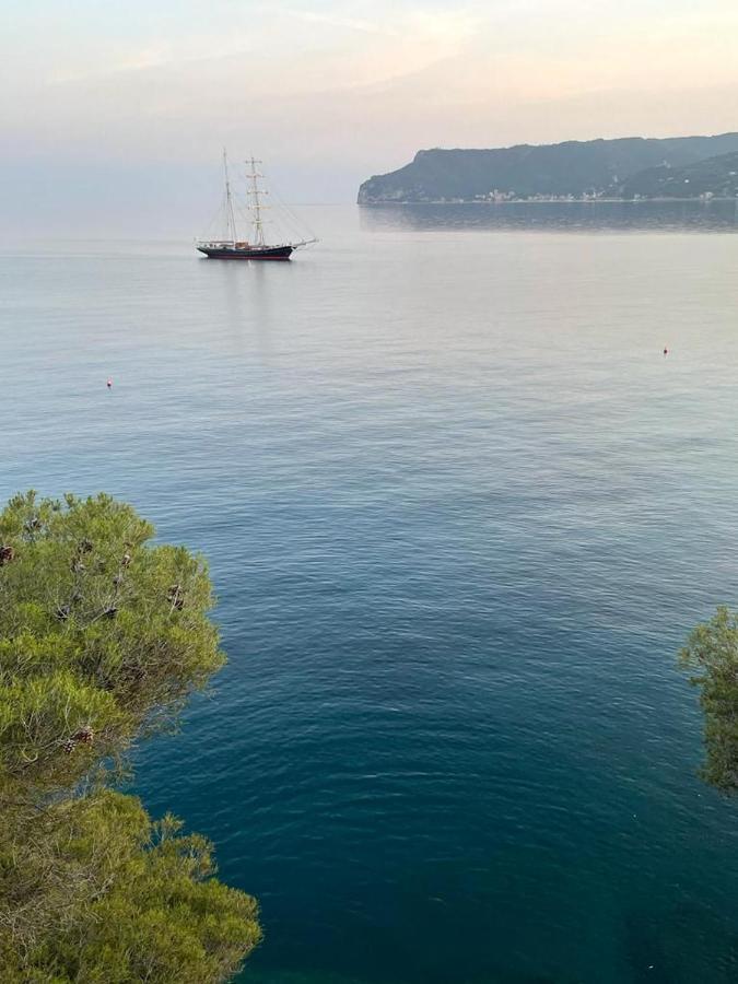 Una Finestra Sul Mare Home 2 Bergeggi Εξωτερικό φωτογραφία